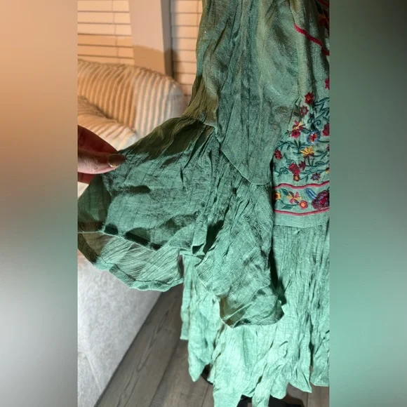 Umgee Sage Green and Embroidered dress - Picture 2 of 11